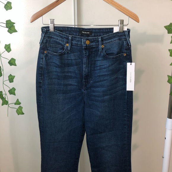 True Religion high rise modern flare Jeans - Picture 6 of 10